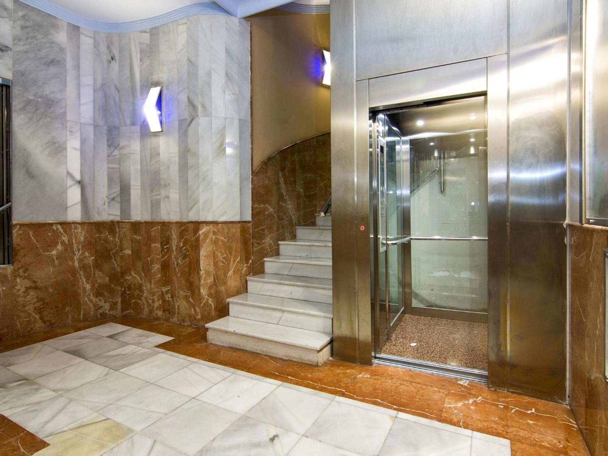 Elegant Town Hall Apartment With Views Granada Esterno foto